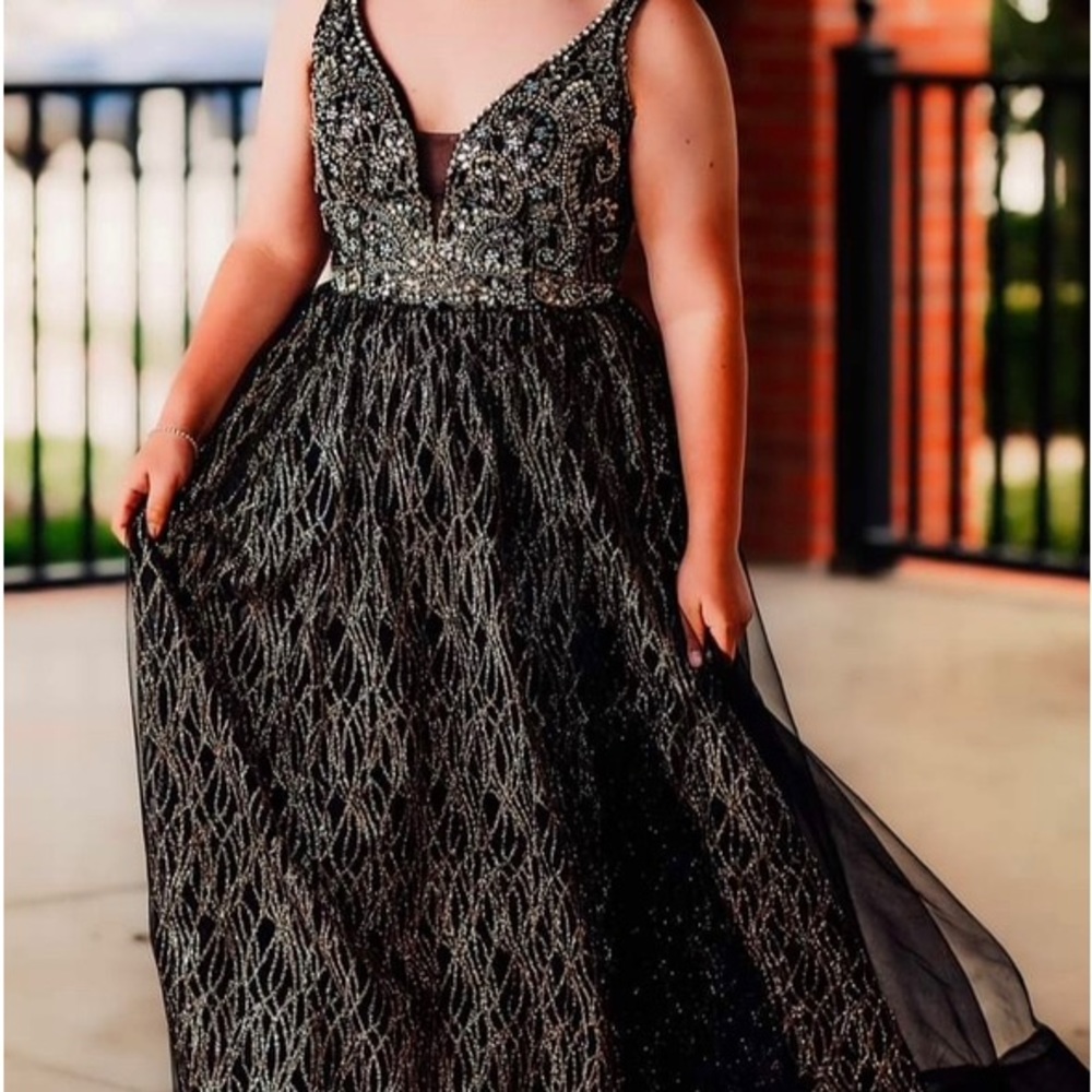 ALWAYS&FOREVER BRAND PROM DRESS